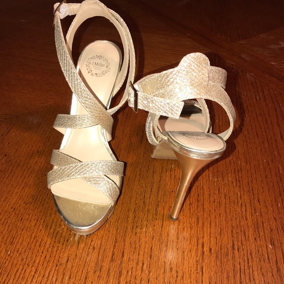I Miller Shoes - Gold strap heels